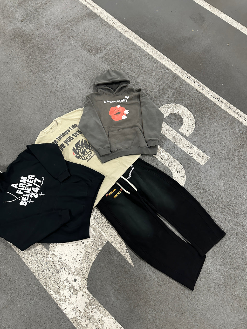 CNTO GRAPHIC HOODIE #2★