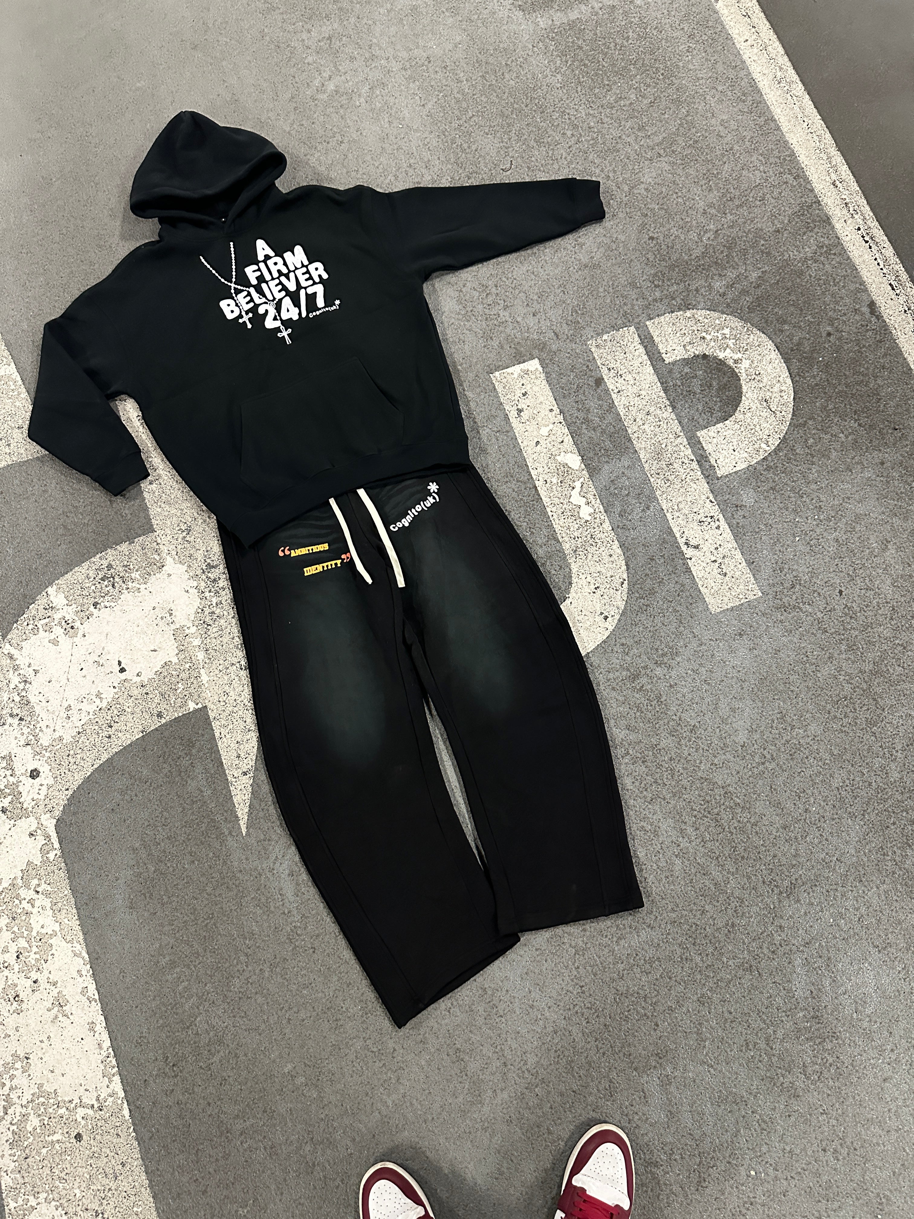 CNTO GRAPHIC HOODIE #1 ★