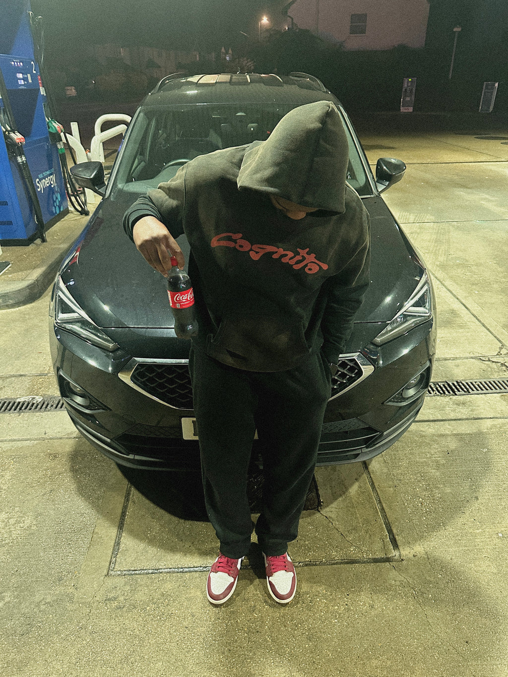 COGNITO ESSENTIAL HOODIE (BLACK*)