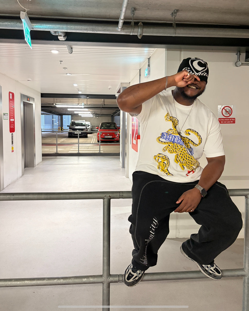 CNTO AMBITIOUS TIGER TEE
